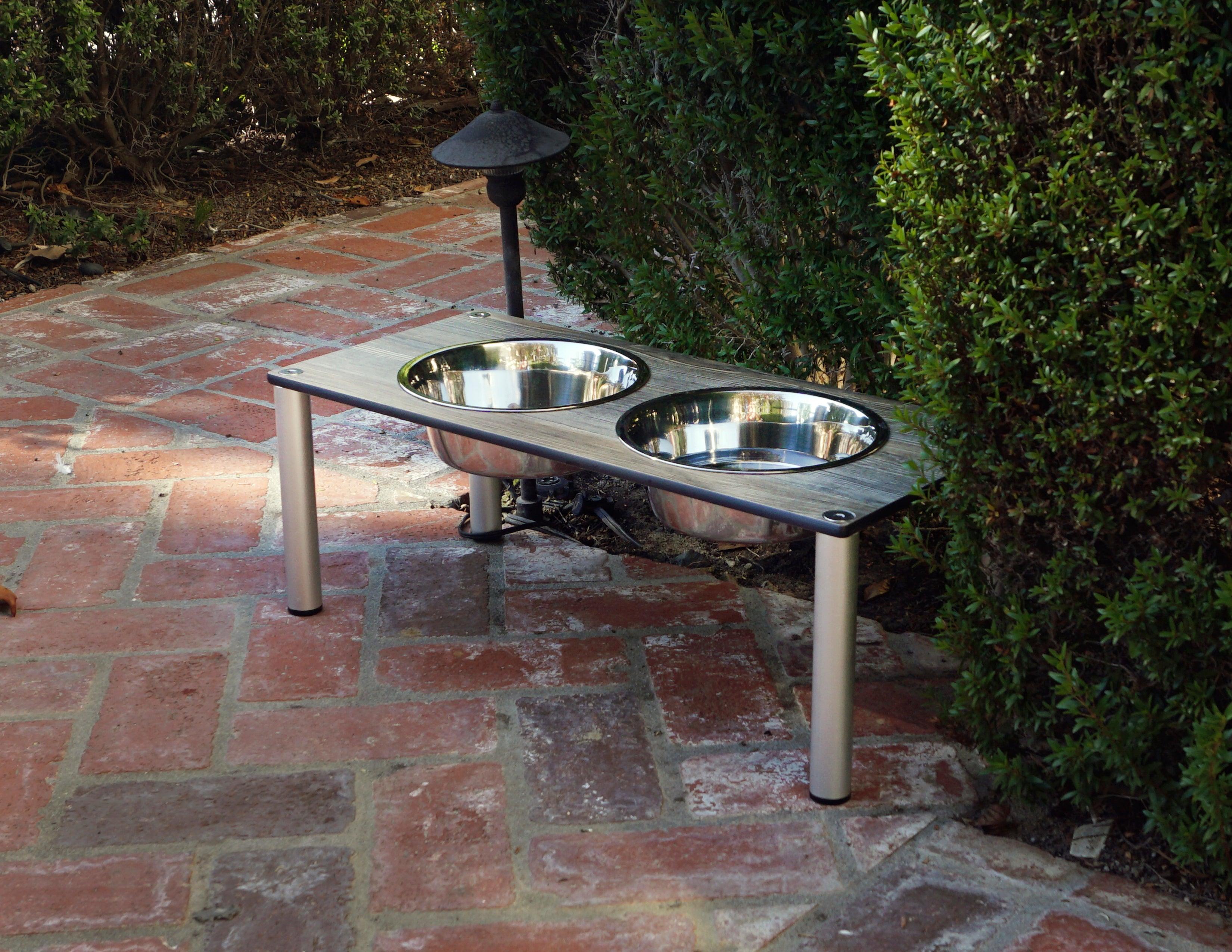 FOREMAN® Elevated Dog Bowl Set | Outdoor Rated - FOREMAN® Products